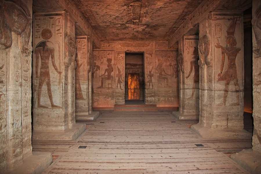 ONE DAY ABU SIMBEL TOUR FROM CAIRO WITH ASWAN STOP
