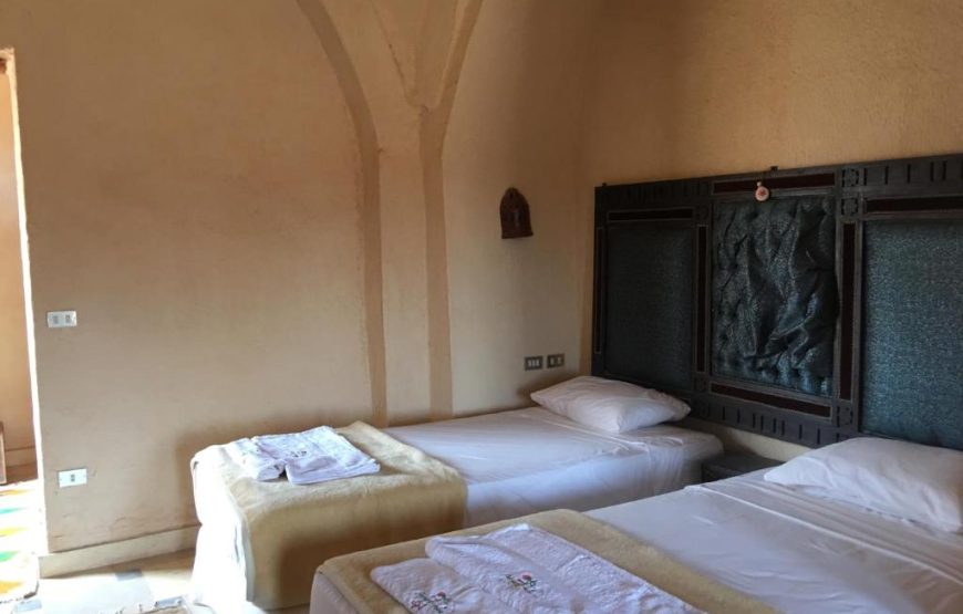 غرفة توأم قياسيه